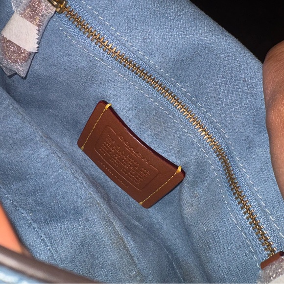 Coach Jet Shoulder Bag Purses - Picture 13 of 14